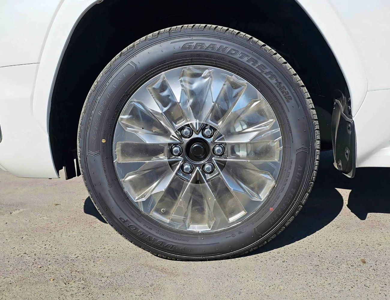 Toyota Land Cruiser VXR / FULL OPTION / 3.3L DIESEL / PWR SEATS / RADAR / JBL SPEAKERS (CODE # 69000)