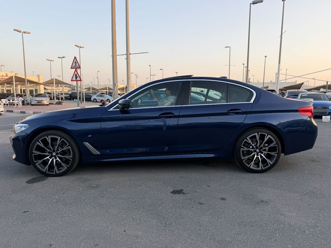 بي أم دبليو 520i Exclusive