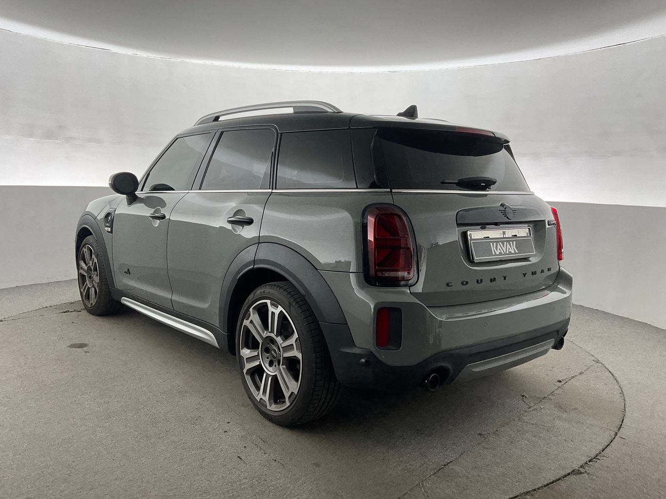 ميني كنتريمان Cooper S ALL4 | National Day Celebration | شامل الضمان | 0 ﺪﻔﻋﺓ ﺃﻮﻟﻯ