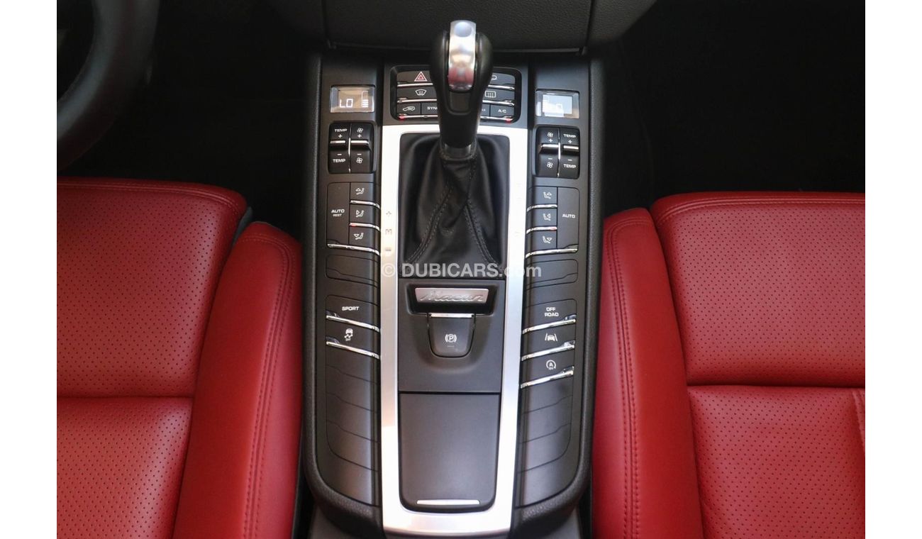 Porsche Macan 95B