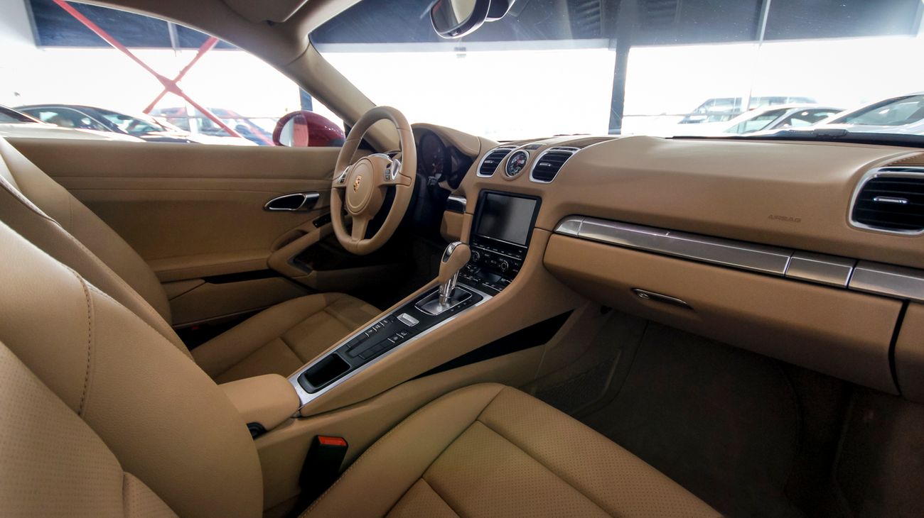 Used Porsche Cayman PDK 2015 for sale in Dubai 33342