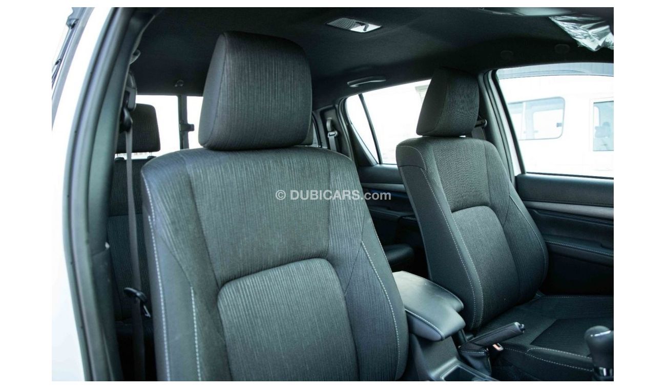 Toyota Hilux 2023 Toyota Hilux 4x4 DC 2.8 ADV HI D M/T SR5 - Pearl White Inside Black