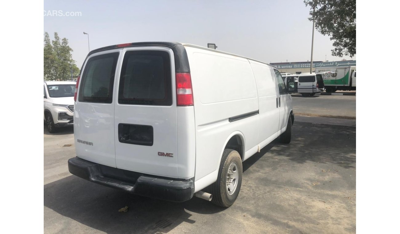 GMC Savana VAN