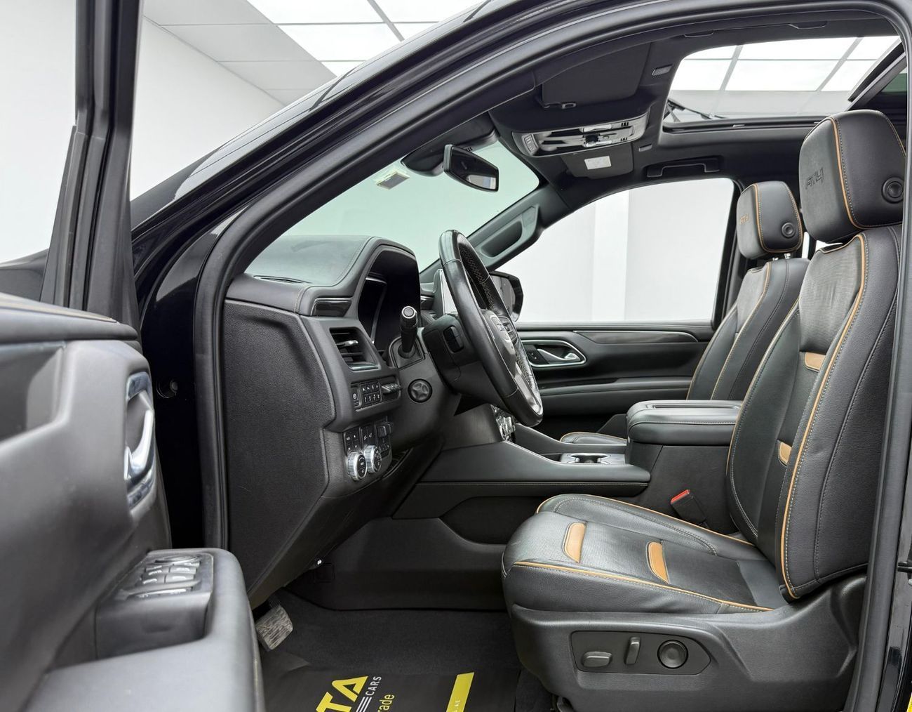 GMC Yukon AT4 5.3L 2022 GMC Yukon AT4, Warranty, Full Service History, Fully Loaded, Excellent Condition, GCC