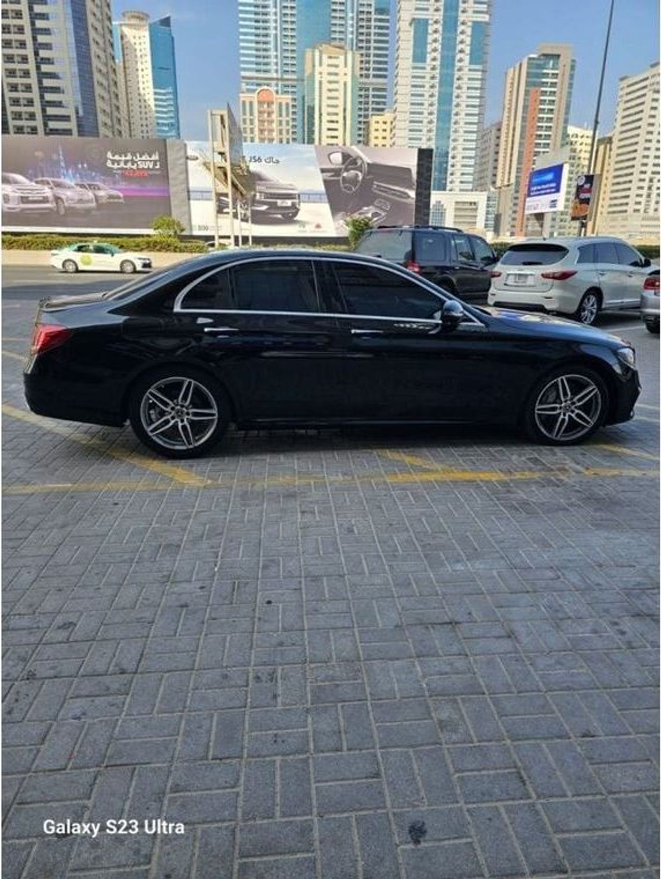 Mercedes-Benz E300 Panoramic