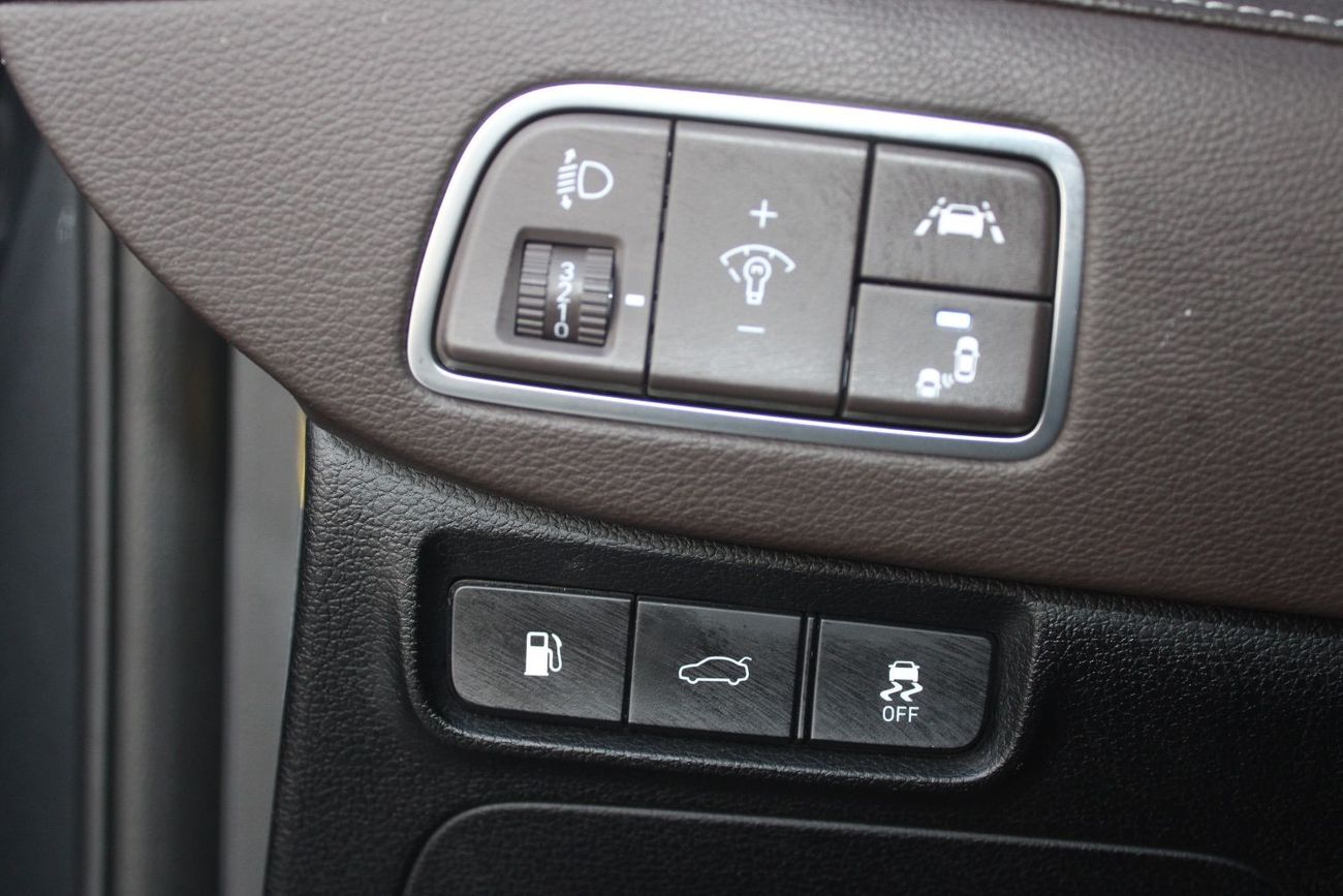 Hyundai Grandeur Hyundai Grander 2019 imported from Korea, customs papers, in excellent condition, Diesel