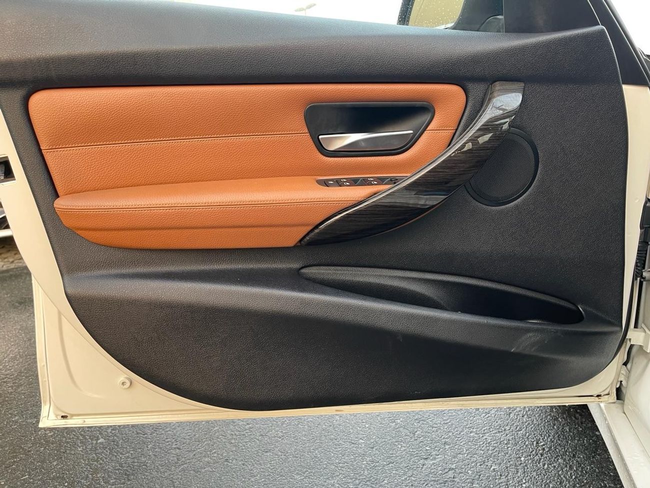 BMW 328i Exclusive BMW 328i _GCC_2015_Excellent Condition _Full option