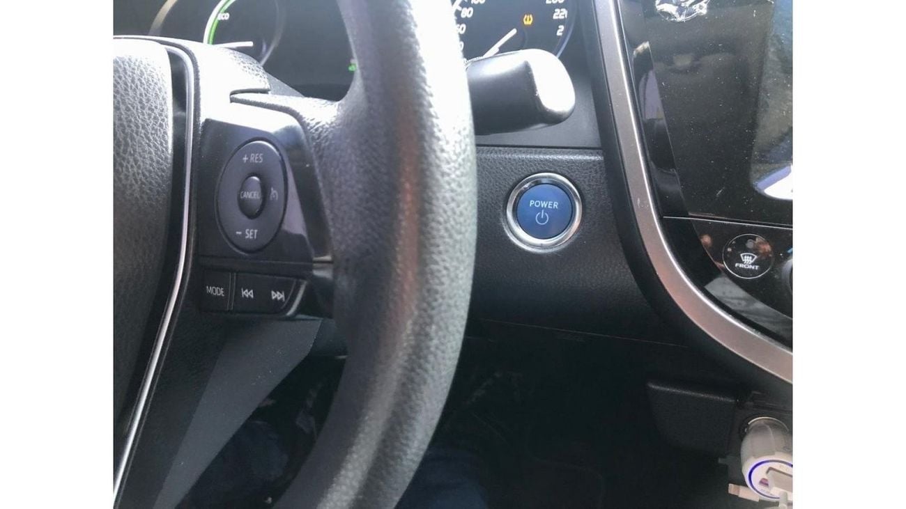 Toyota Camry Camry LE,2020 (Hybrid) 2.5L GCC / accident free