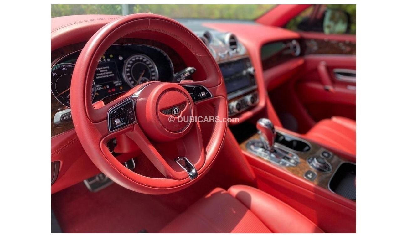 Bentley Bentayga Std GCC SPEC LESS KILOMETER