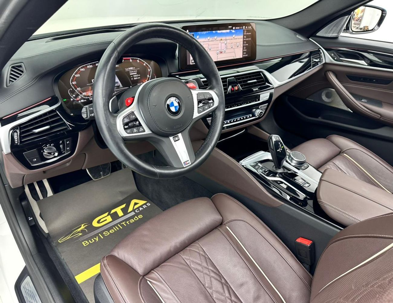 بي أم دبليو M550i 2023 BMW 550i xDrive, 4.4L Bi-Turbo V8 AWD, 530bhp 750Nm Torque, 8-Speed Auto-Gearbox.