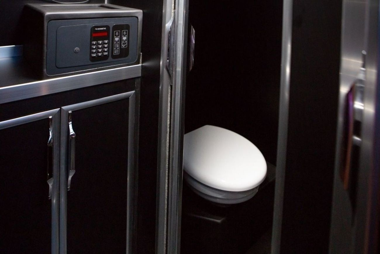 Mercedes-Benz Sprinter ERTEX LUXURY CAR DESIGN CO. 30TH YEAR SPRINTER PRIVATE JET