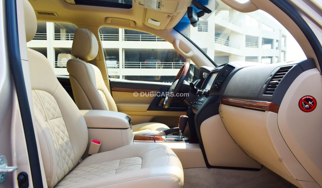 تويوتا لاند كروزر GXR V6