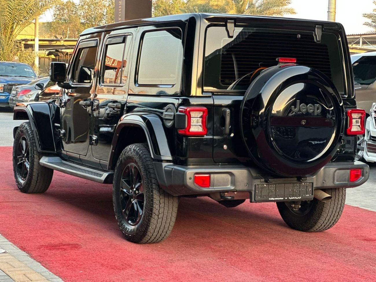 Jeep Wrangler 3.6L Pentastar V6 - 6-cylinder 8-speed automatic