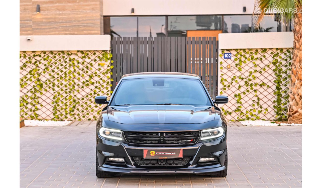 دودج تشارجر R/T 5.7L V8 Hemi | 2,135 P.M | 0% Downpayment | Full Option | Immaculate Condition