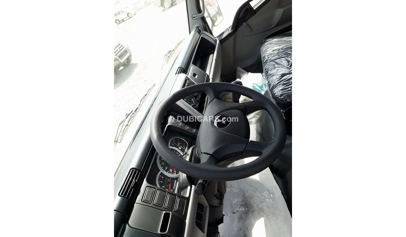 Mitsubishi Fuso Canter WIDE CAB,4.2L,4X2,MT,4.2 TONS,PIKUP