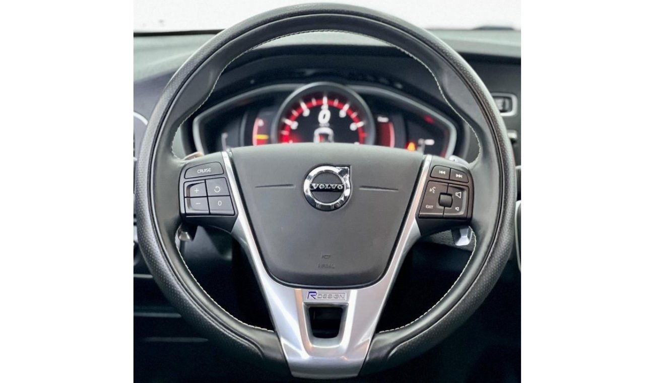 Volvo V40 R Design R Design R Design 2019 Volvo V 40 R-Design, Full Service History-Warranty-GCC.