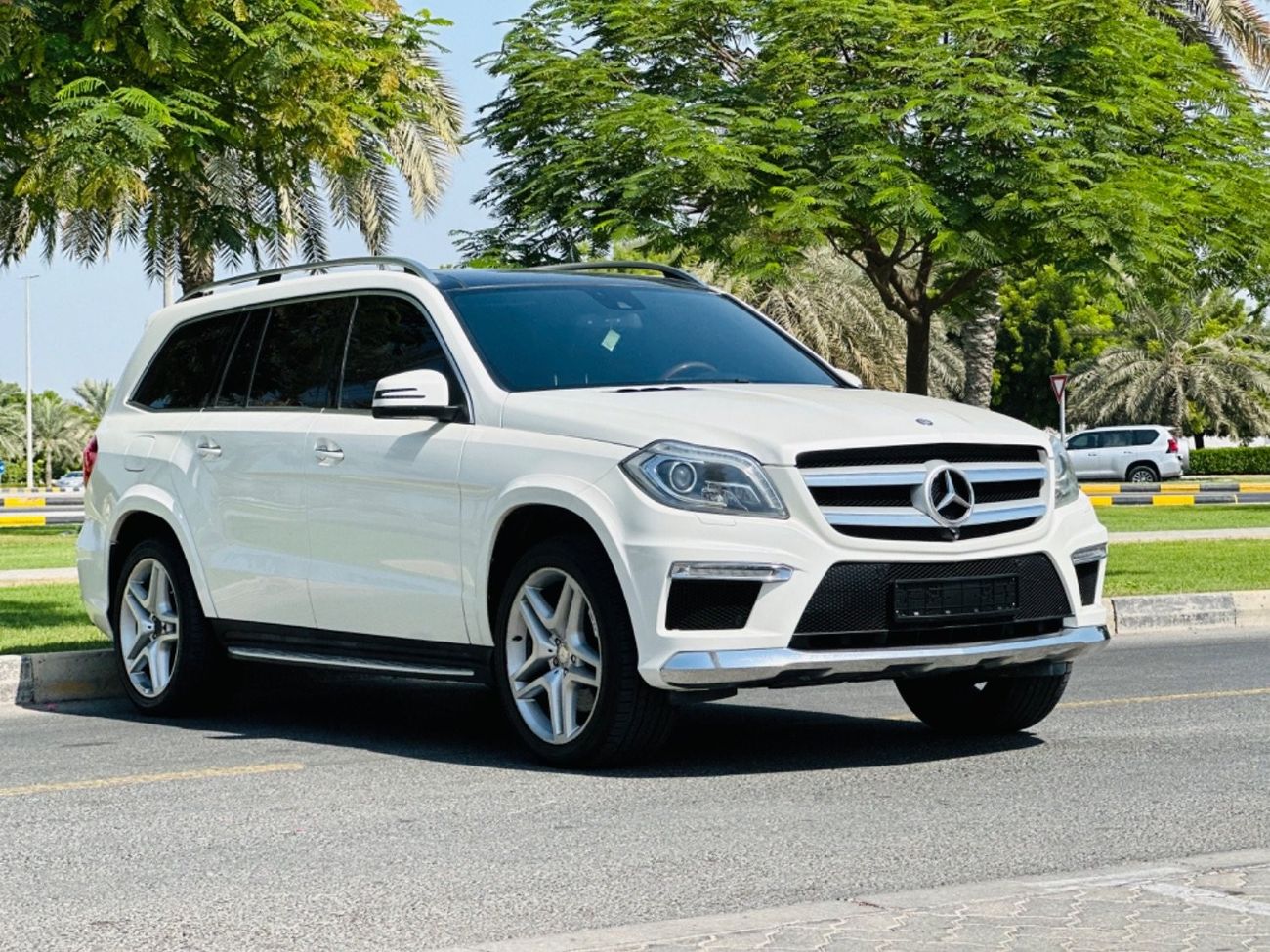 Mercedes-Benz GL 500 Std MERCEDES GL500 AMG MODEL 2013 FULL OPTION