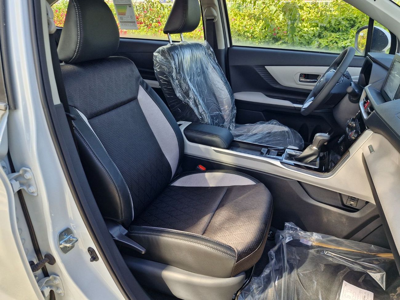 Toyota Veloz 2025 TOYOTA VELOZ 1.5L PETROL GCC BRAND NEW 0KM