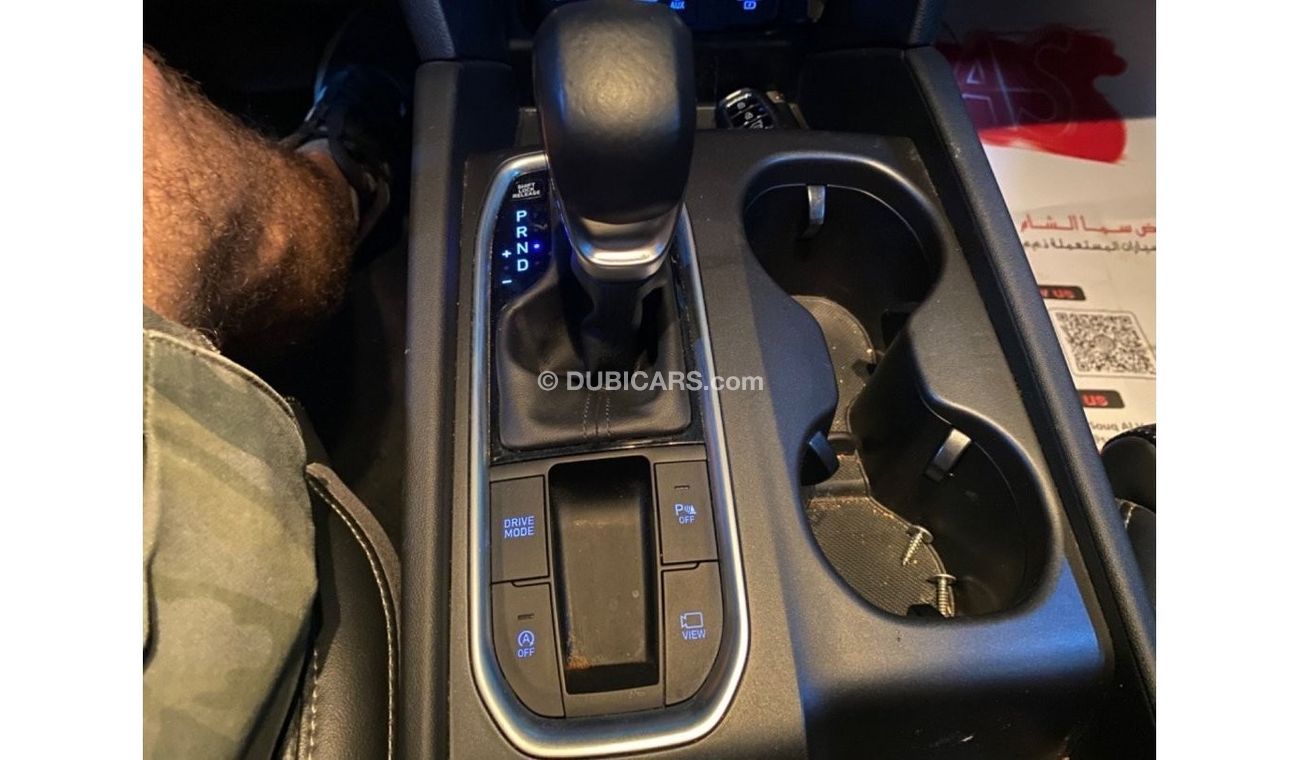 هيونداي سانتا في متوسط المواصفات