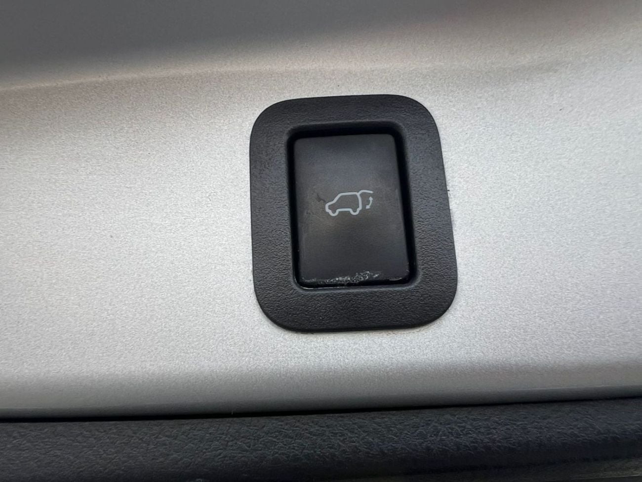 Toyota Highlander LE (NON GCC) 2017 Toyota Highlander - MidOption - 3.5L V6 - Full 7 Seater - Trunk Auto