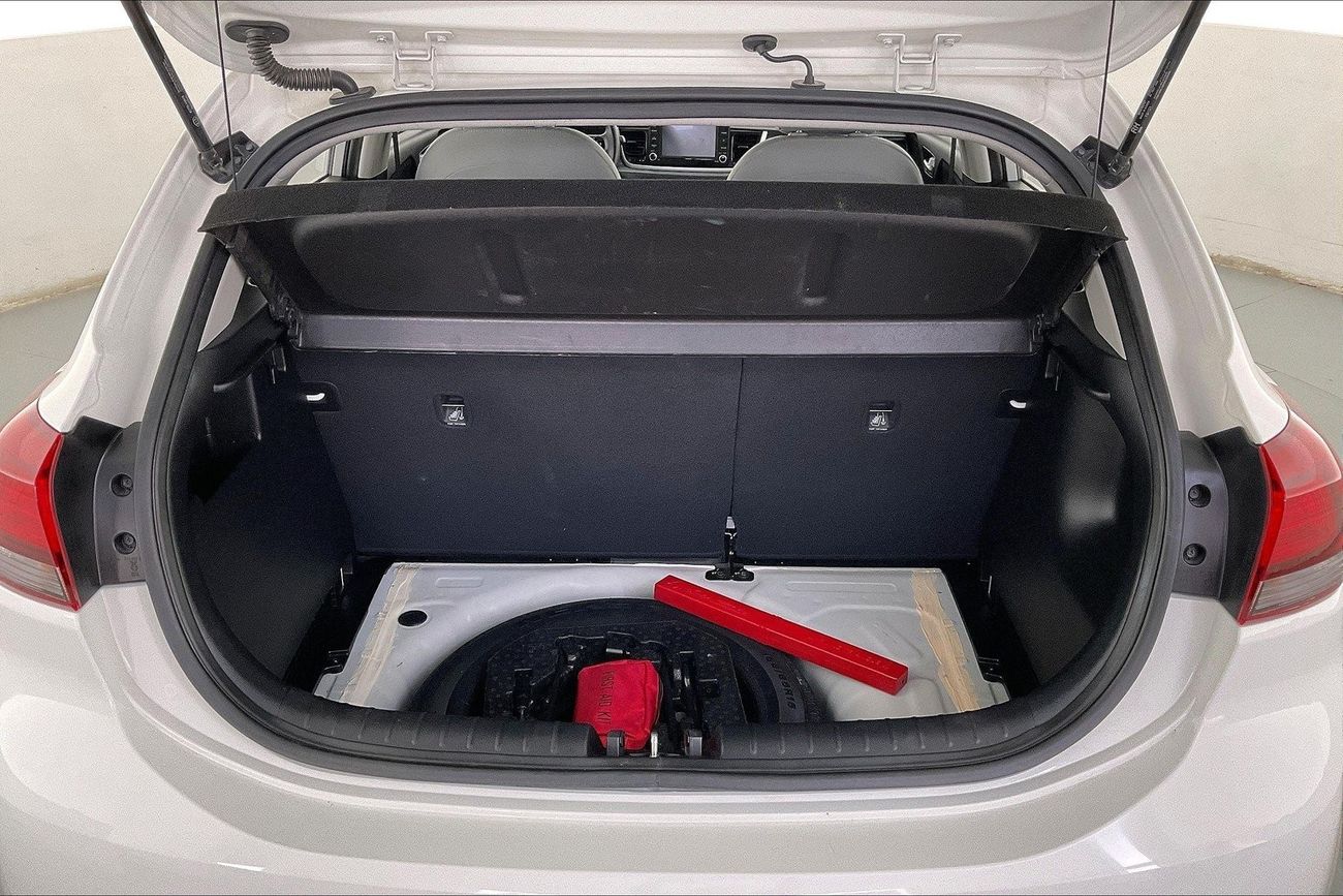 Kia Rio LX| 1 year free warranty | Flood Free