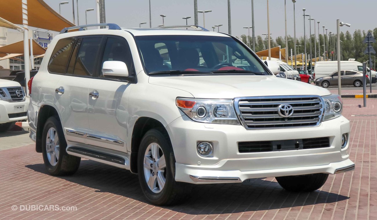 Toyota Land Cruiser VXR V8 5.7L