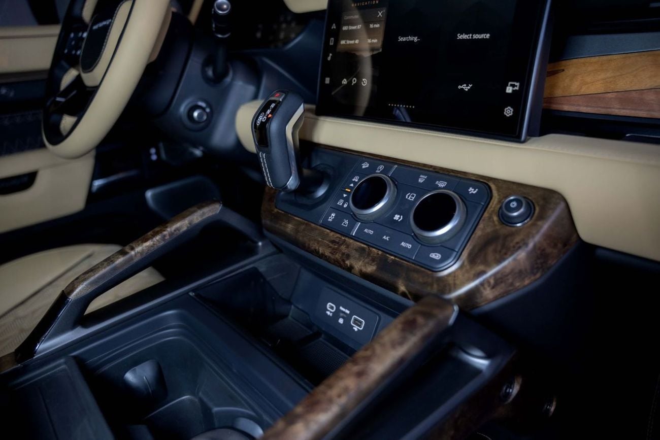 Land Rover Defender TOP P400 110 HSE 3.0L (5 Seater) Falcon Edition of the Apex Series | 1 of 28 by Limgene