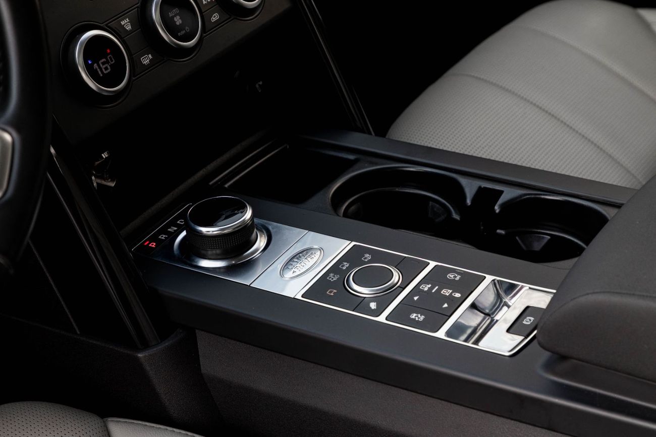 Land Rover Discovery HSE | 2,409 P.M  | 0% Downpayment | IMMACULATE CONDITION!