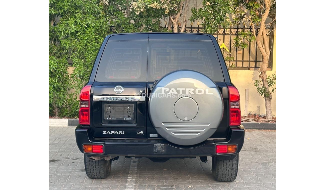 Nissan Patrol Safari