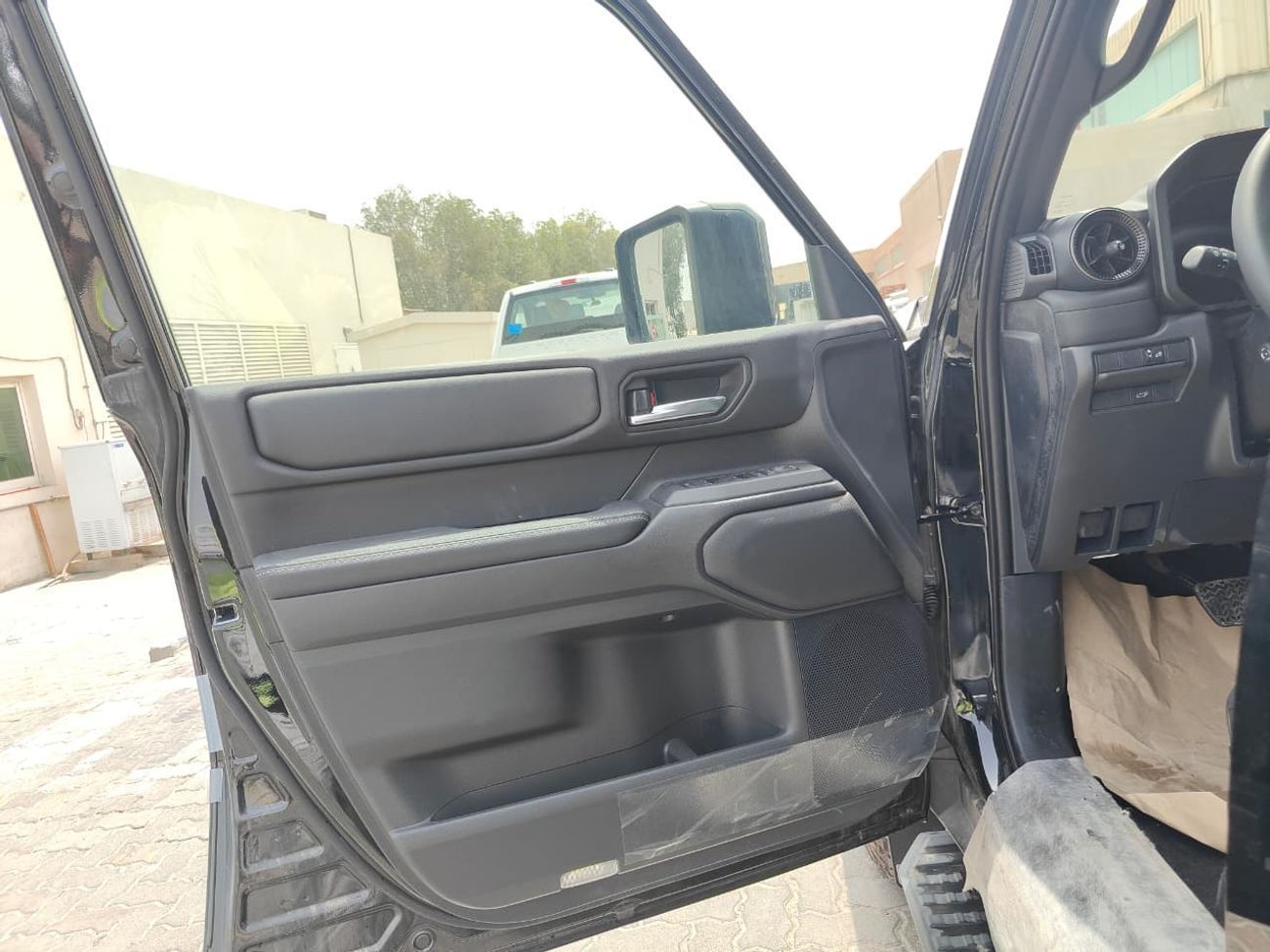 Toyota Prado 2026 Toyota Prado Adventure with Sunroof J250 7-Seater 2.8L Turbo Diesel A/T 4WD Only For Africa