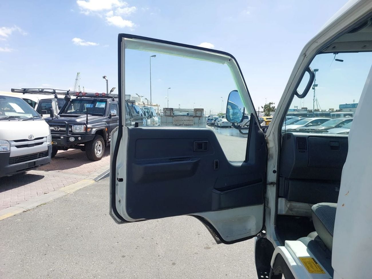 Toyota Toyoace TOYOTA TOYOACE TRUCK RHD 1997 MODEL 4.1 L DIESEL MANUAL(PM00934)