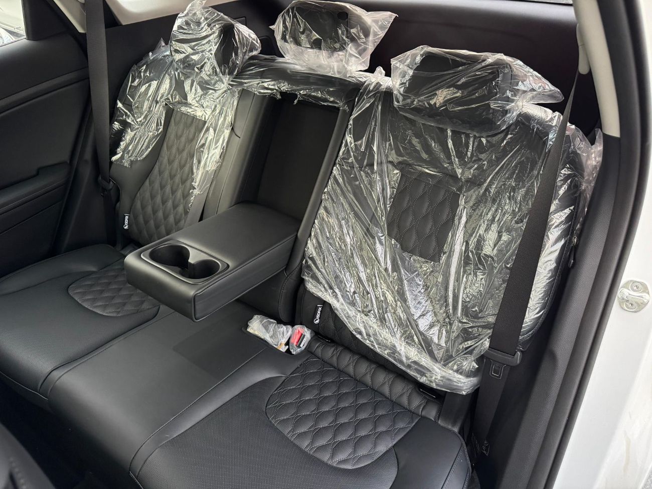 كيا سبورتيج 2.0L Petrol Turbo 4WD 2025 Export Price @ 90,000 AED