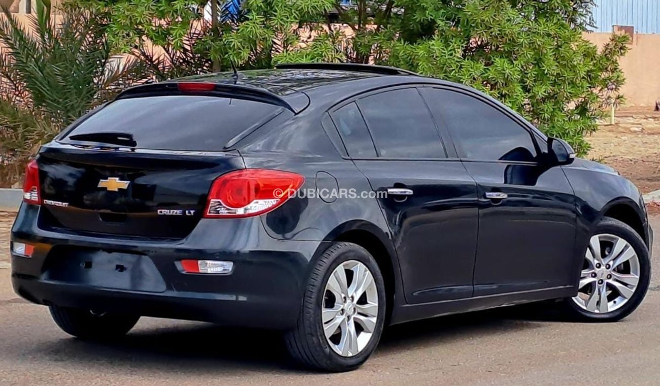 Chevrolet Cruze LT 430-Monthly l GCC l Sunroof, Leather, Cruise l Accident Free