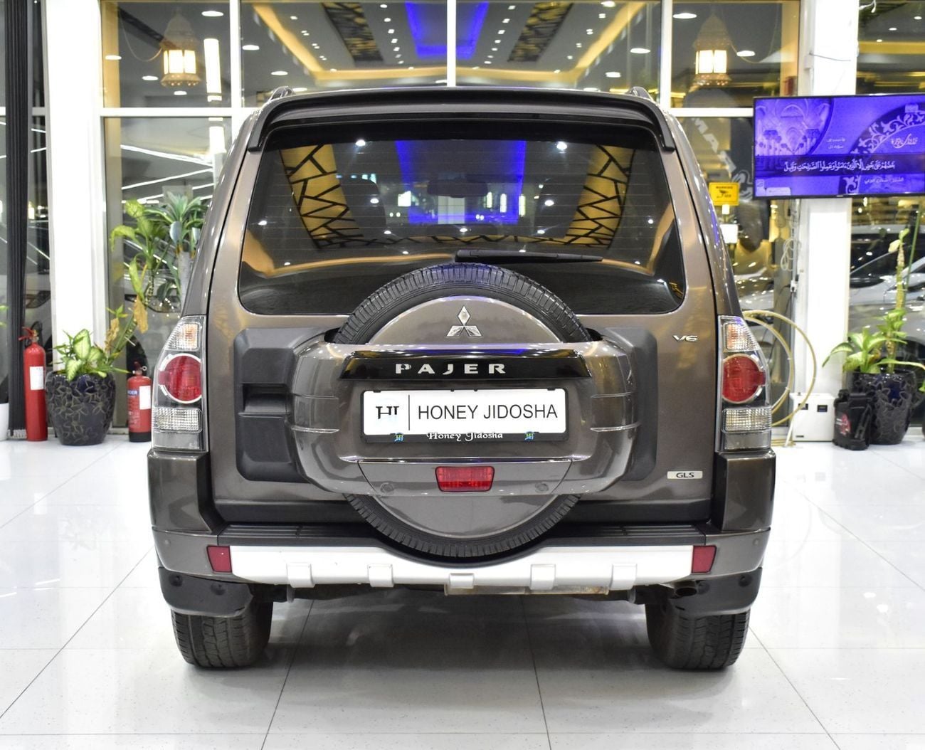 Mitsubishi Pajero EXCELLENT DEAL for our Mitsubishi Pajero GLS 3 Doors ( 2014 Model ) in Brown Color GCC Specs