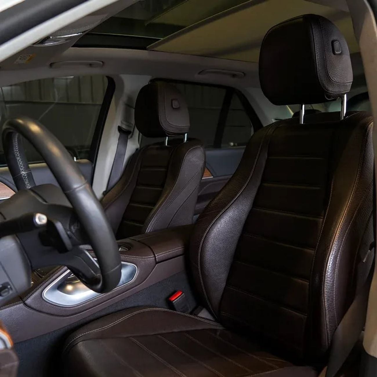 مرسيدس بنز GLE 450 Std 3.0L (389 HP)