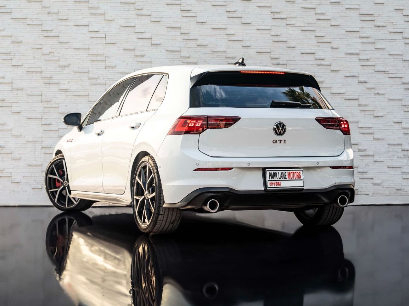 Volkswagen Golf GTI Sport 2.0T