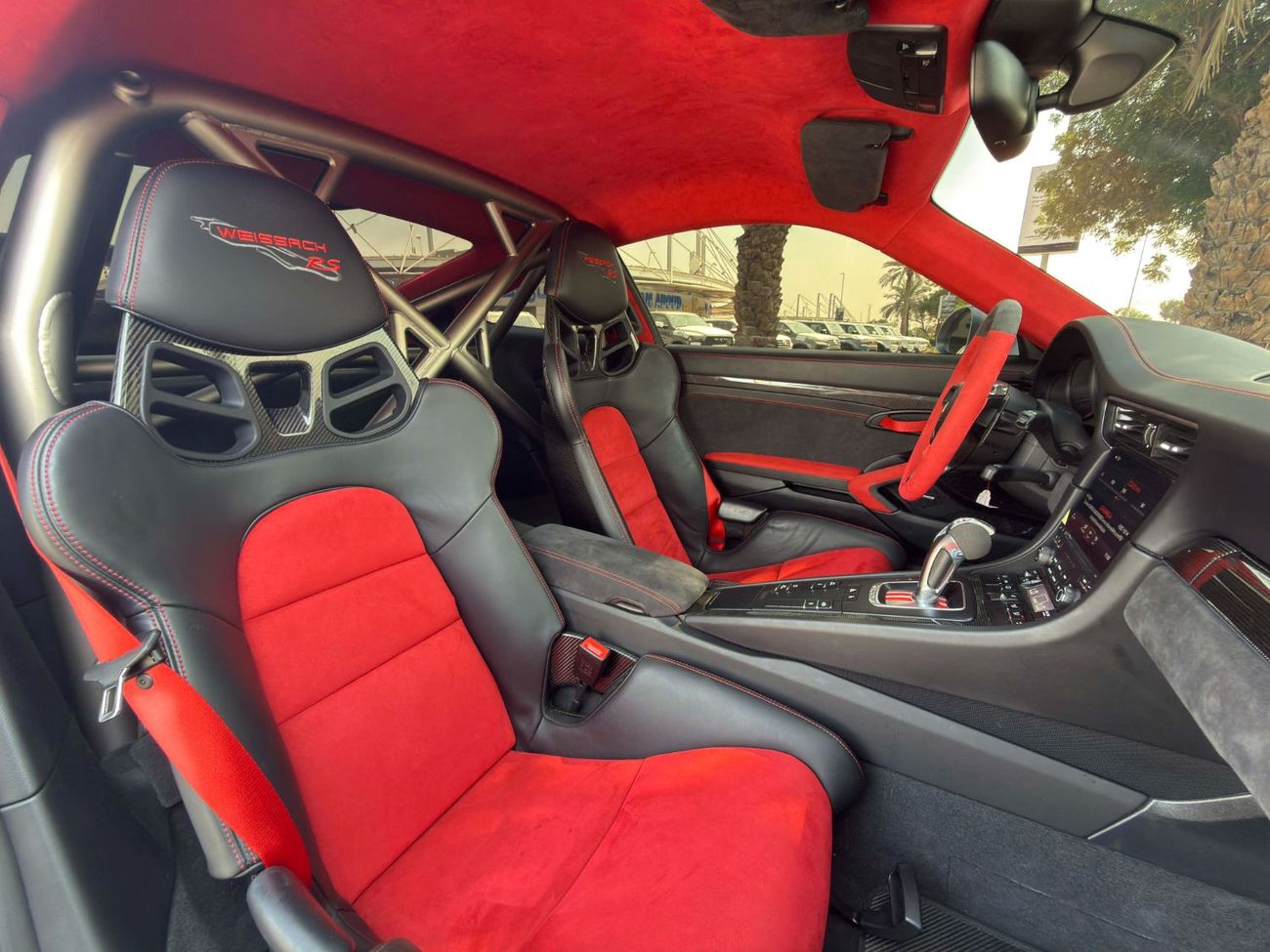 Porsche 911 GT2 RS 3.8L GCC SPEC NEAT AND CLEAN