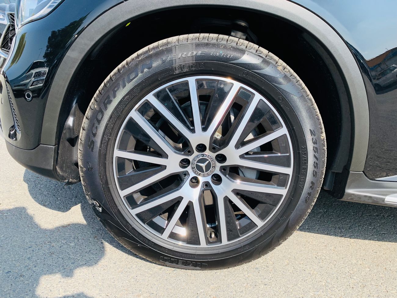 Mercedes-Benz GLC 300 2.0L PETROL COUPE AVANTGARDE