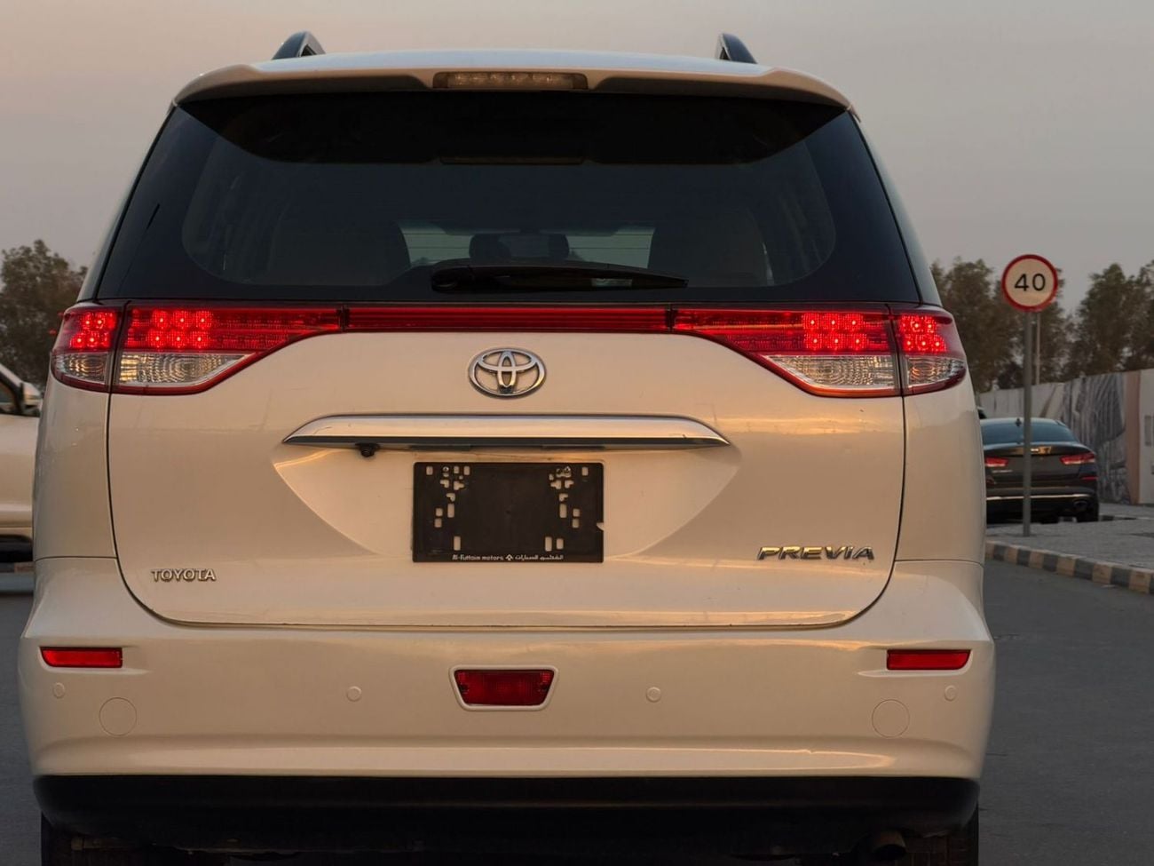 Toyota Previa No.1, 7 seats,Gcc