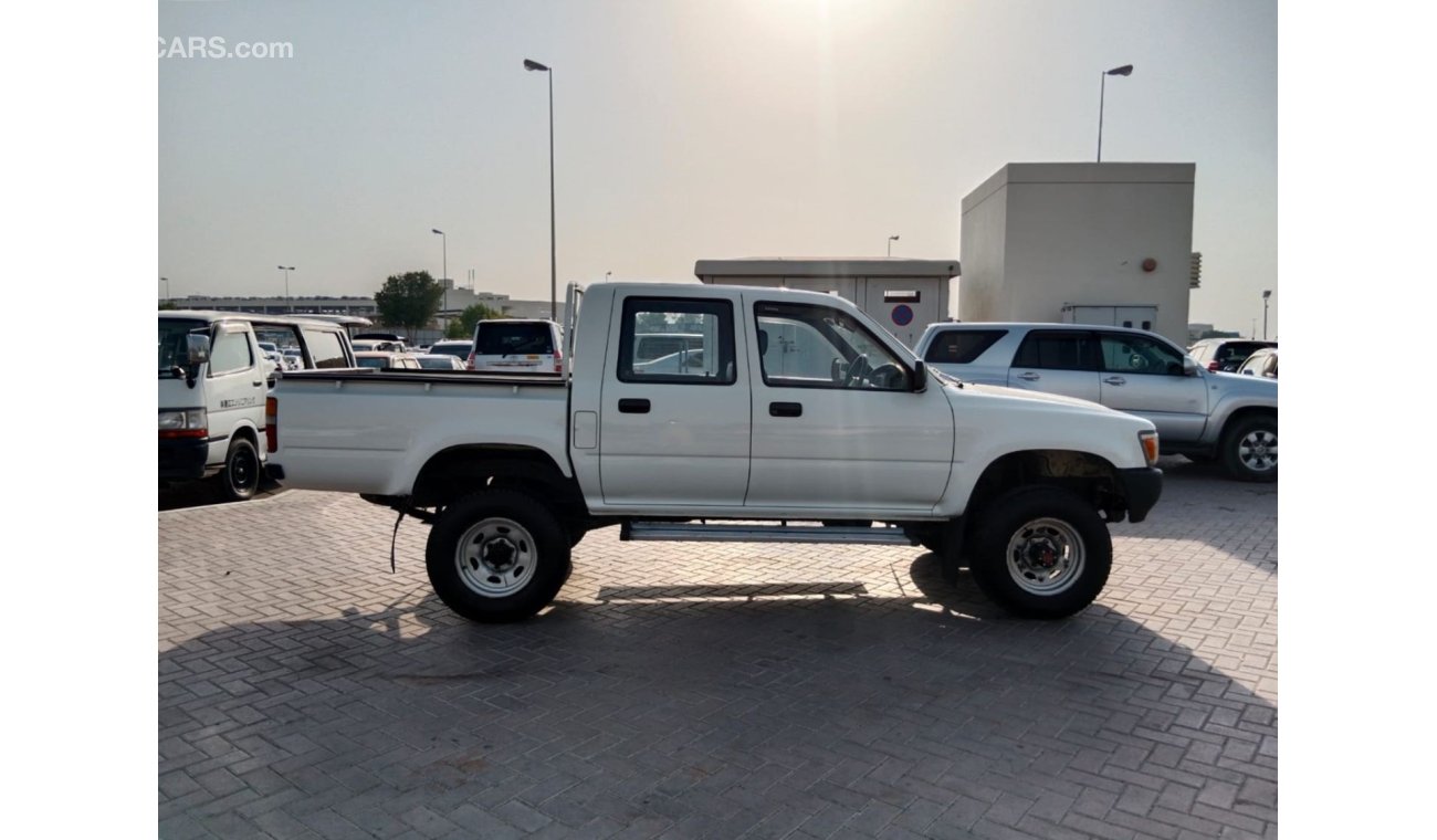 تويوتا هيلوكس TOYOTA HILUX PICK UP RIGHT HAND DRIVE (PM1576)