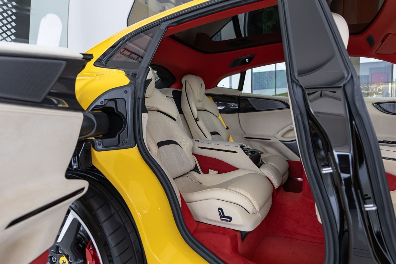 Ferrari Purosangue FERRARI PUROSANGUE | FULL CARBON INTERIOR | FULLY LOADED | 2025