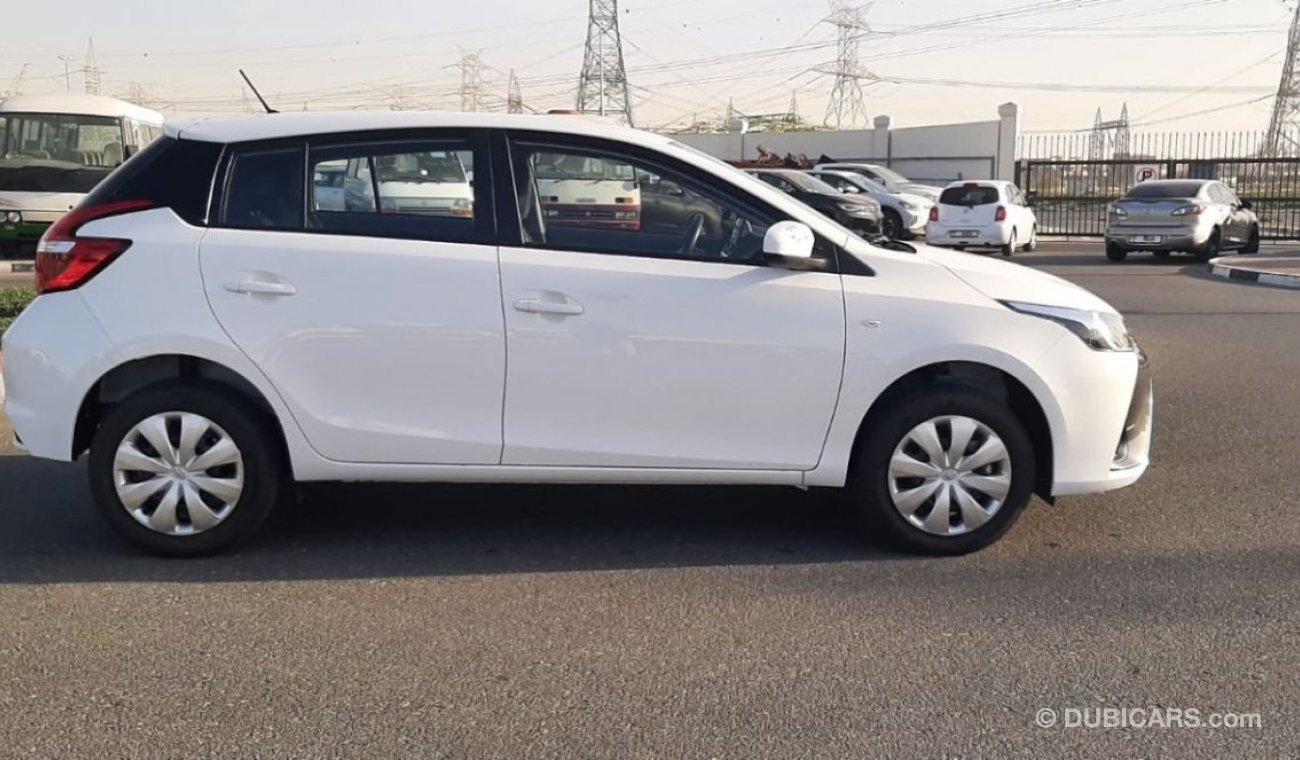 تويوتا يارس TOYOTA YARISL HATCHBACK  1.5 LEFT HAND