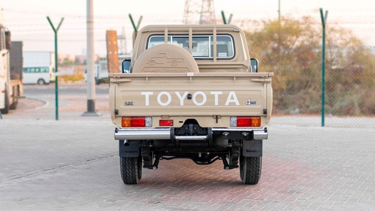 تويوتا لاند كروزر بيك آب 2025 Toyota Land Cruiser LC 79 2.8L AT Diesel with Chrome Bumper