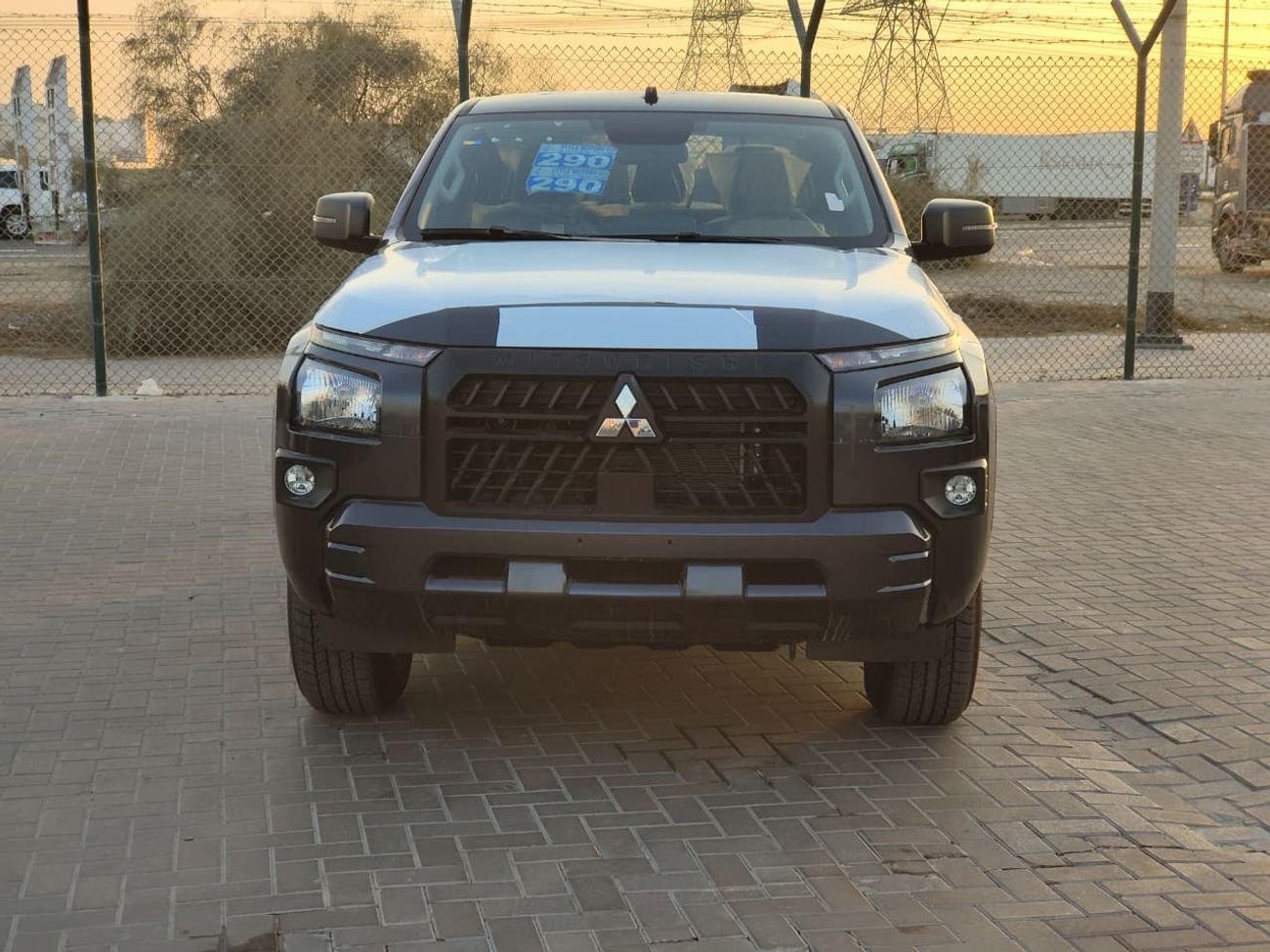 ميتسوبيشي L200 MITSUBISHI L200 PETROL GLX 2.4L 2025