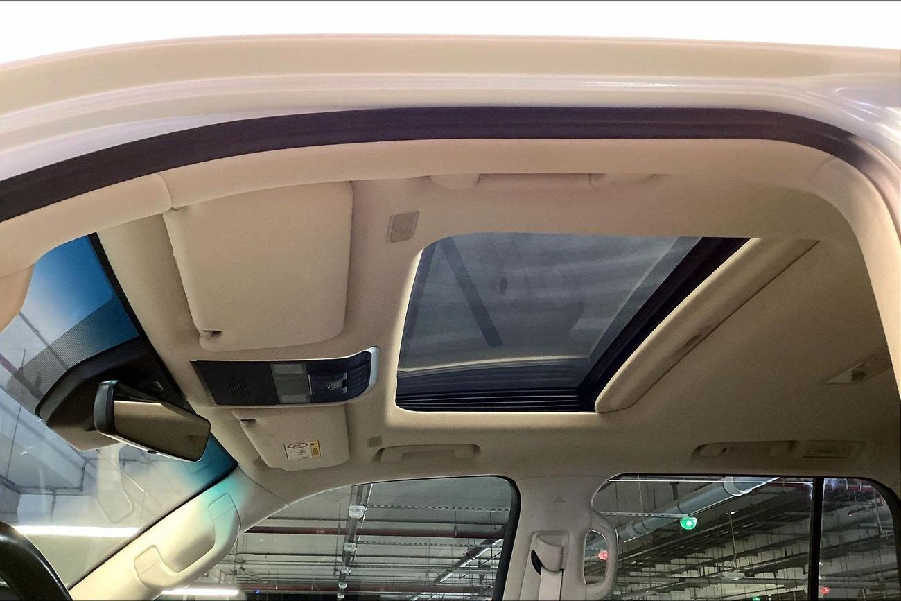 Toyota Land Cruiser GXR | National Day Celebration | Guaranteed Warranty | 0 Down Payment