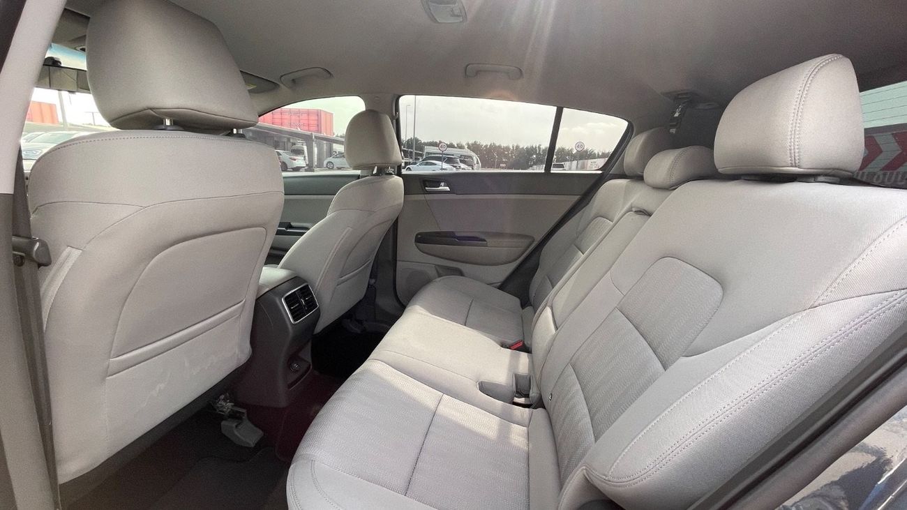 Kia Sportage LX 2.4L