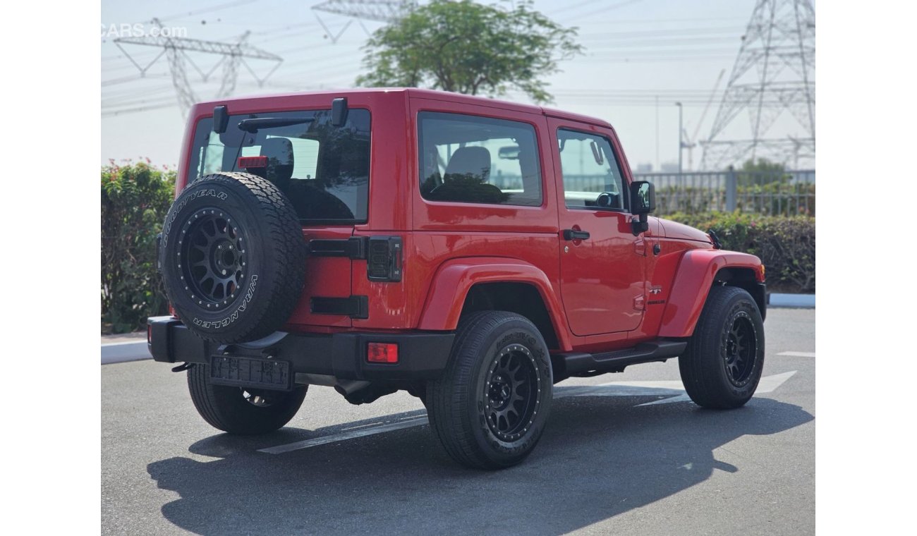 Jeep Wrangler SAHARA 2017 GCC LOW MILEAGE SINGLE OWNER WITH WARRANTY IN MINT CONDITION