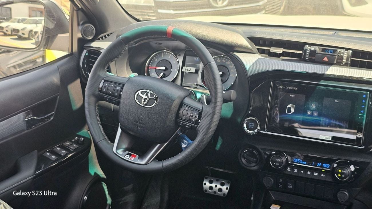 تويوتا هيلوكس GR Sport 2.8L