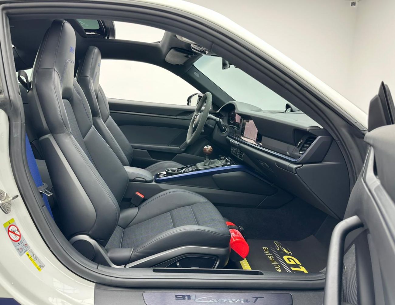 بورش 911 2025 Porsche 911 Carrera T, May/2028 Porsche Warranty, Porsche Full Service History, GCC