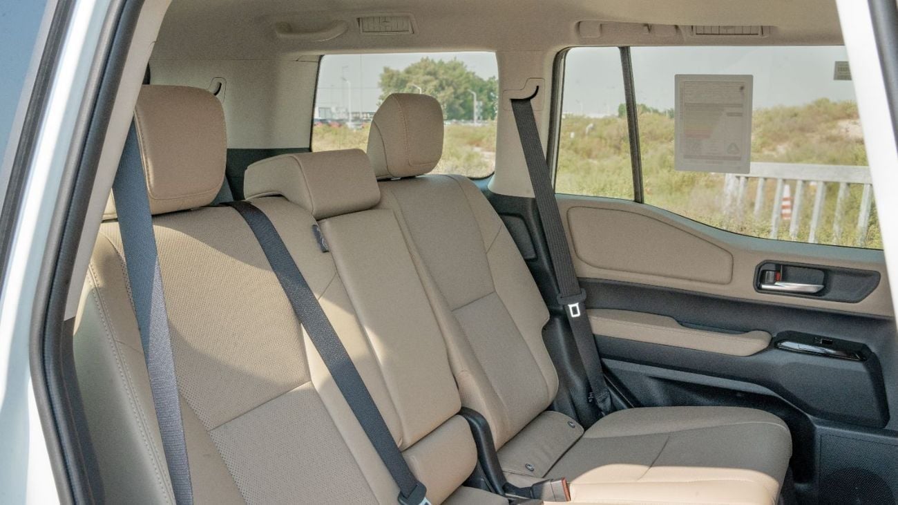 Toyota Prado 2025 Toyota Land Cruiser Prado 2.8L AT Diesel (White-Beige)